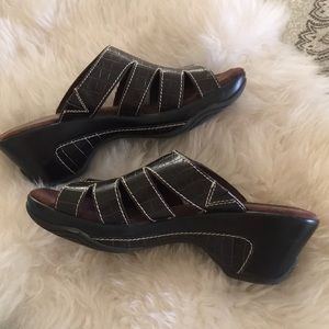 Dark brown fake snake sandals, size 10, comfy.